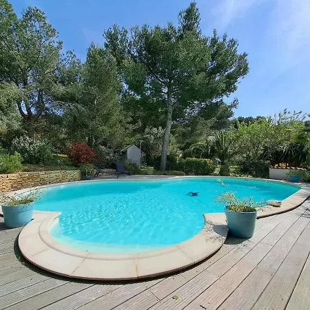 Апартаменти Rez De Jardin Independant Presqu'ile De Giens