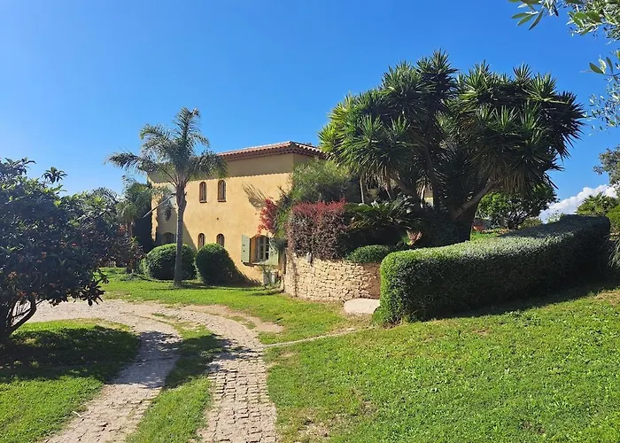 Rez De Jardin Presqu'ile De Giens Apartment Hyères