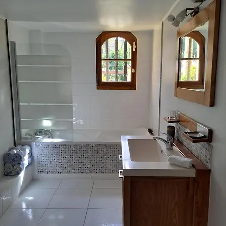 Rez De Jardin Presqu'ile De Giens Appartement