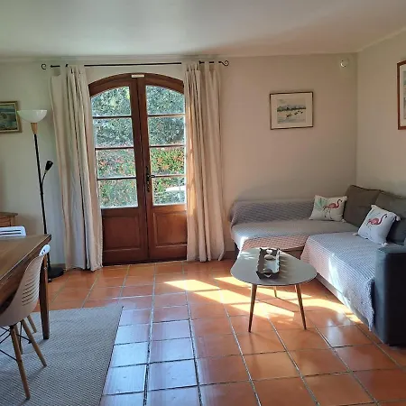 Rez De Jardin Independant Presqu'ile De Giens Apartment Hyeres