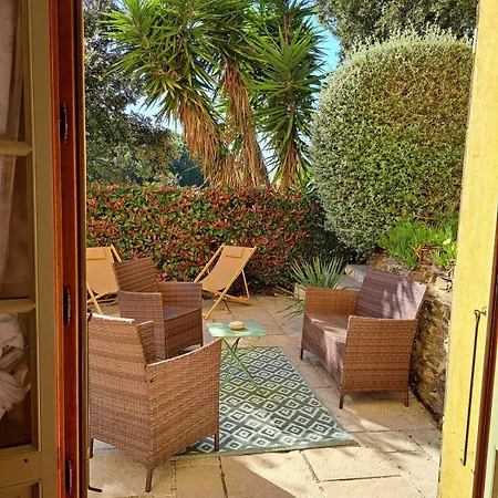 Rez De Jardin Independant Presqu'ile De Giens 아파트