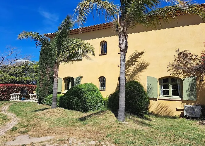 Rez De Jardin Presqu'ile De Giens *